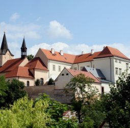 Chvalský zámek